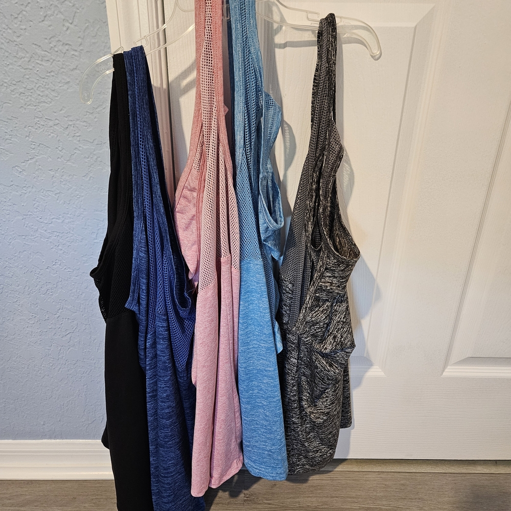 Lot Of 5 Racerback Tank Top Mesh Back Wicking Fabric Super Soft Comfortable